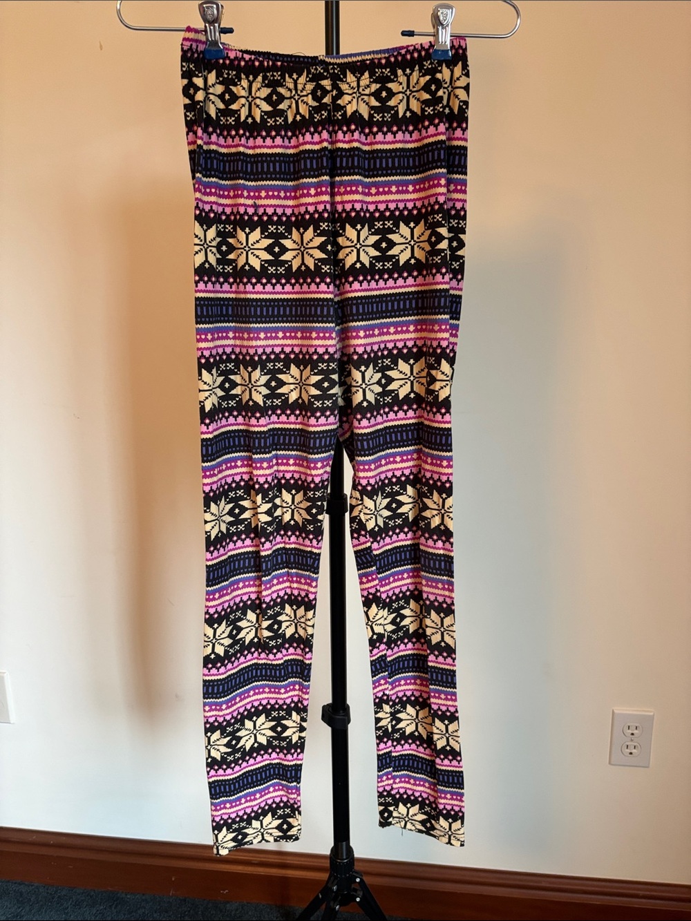 Cozy Fair Isle Leggings in Black and Purple